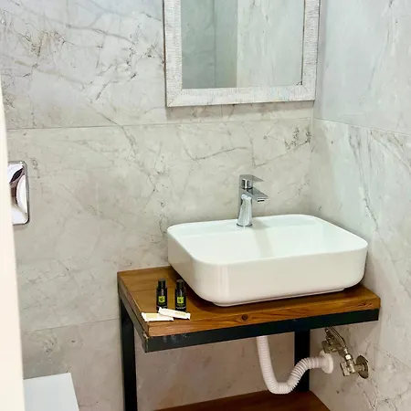 Πανσιόν Jz E'bella 3*