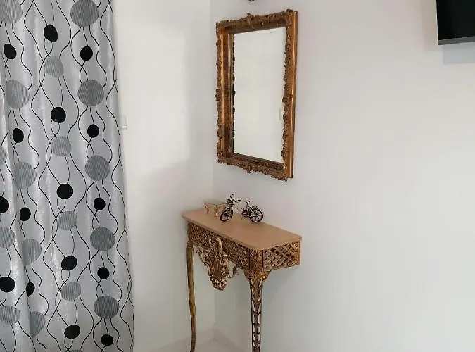 Jz E'bella Gæstehus 3*